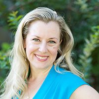 kendra-horn-v1.jpg